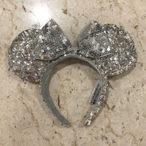 Sparkly Minne Mouse Ears